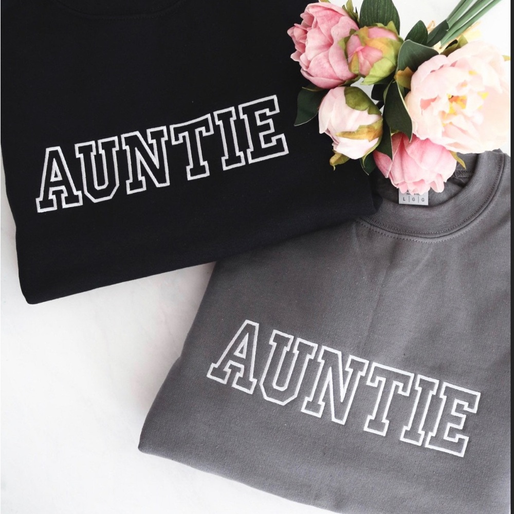 🆕 AUNTIE T-SHIRT Embroidery Gift